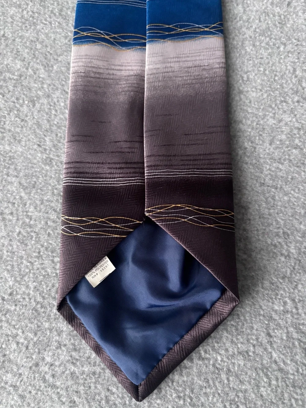 Vintage Gradient Blue to Purple Geometric Mens Tie
